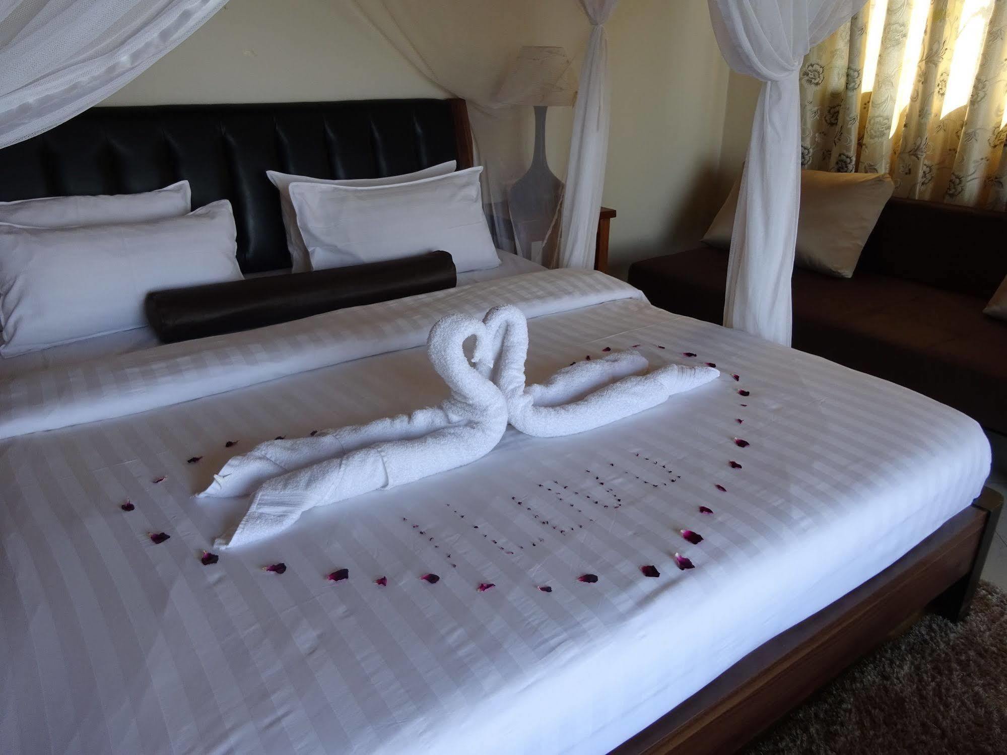 Lake Kariba Inns Siavonga Buitenkant foto